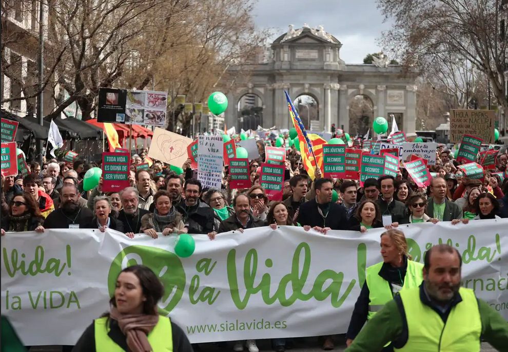 35 mil personas salen a las calles de Madrid y alzan la voz contra el aborto