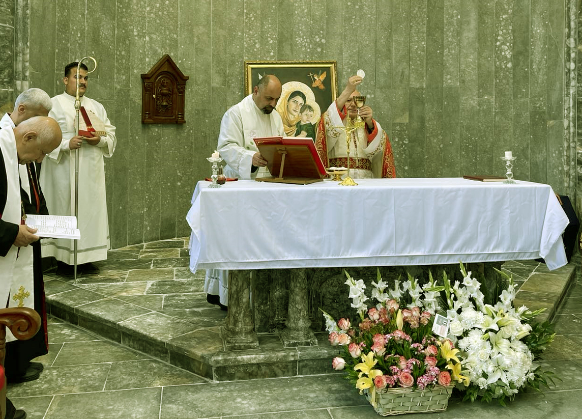 Cardenal Iraquí reinaugura iglesia que fue destruida por terroristas musulmanes en Iraq