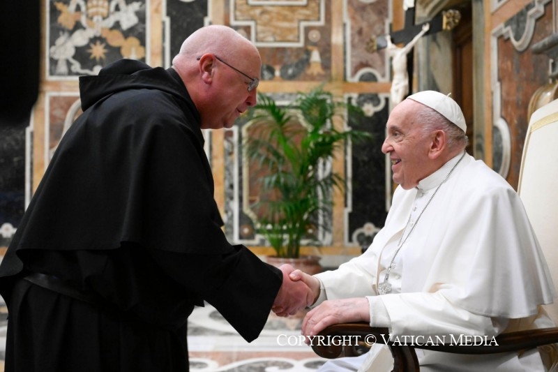 Papa Francisco: orientar a alumnos hacia el discernimiento y elección, ampliando así los perímetros de las aulas