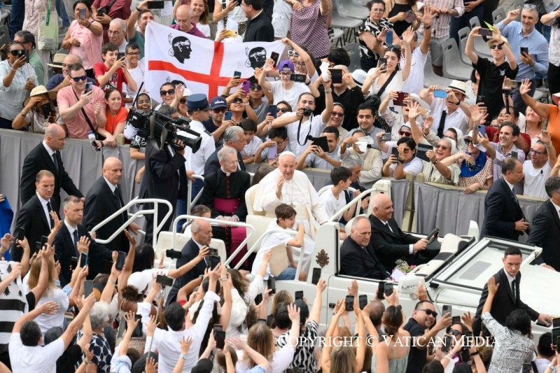 ¿Estás triste, oprimido, con miedo o angustia? Estos son los salmos que recomienda el Papa