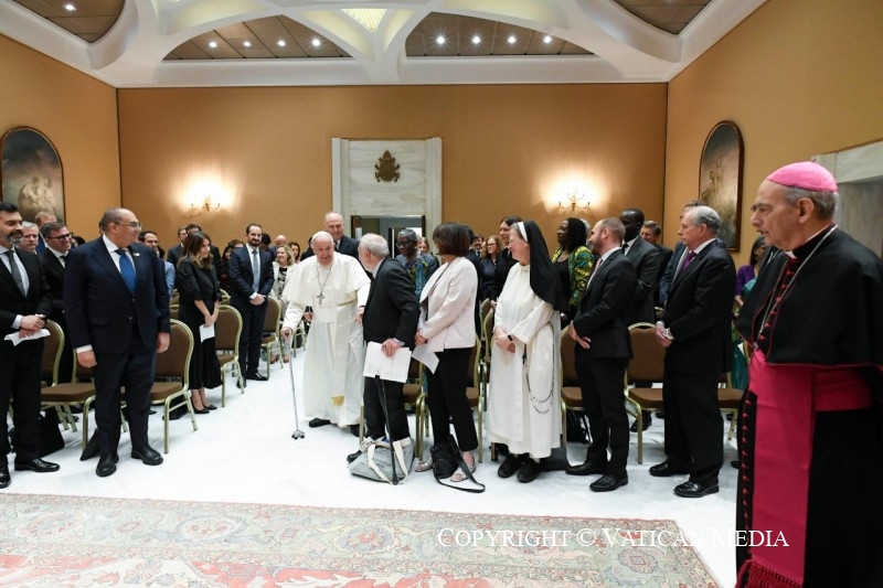 Papa Francisco hace un llamado para que países ricos perdonen la deuda de los pobres en ocasión del Jubileo 2025