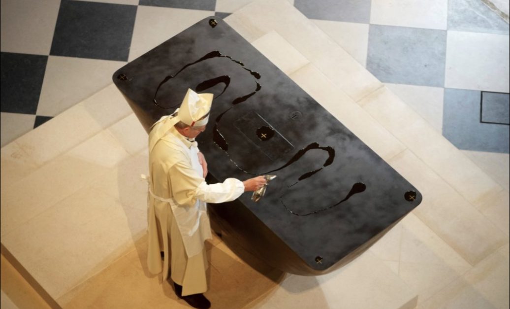 Papa en reapertura de catedral parisina: que renacimiento de Notre Dame sea signo de renovación de Iglesia en Francia