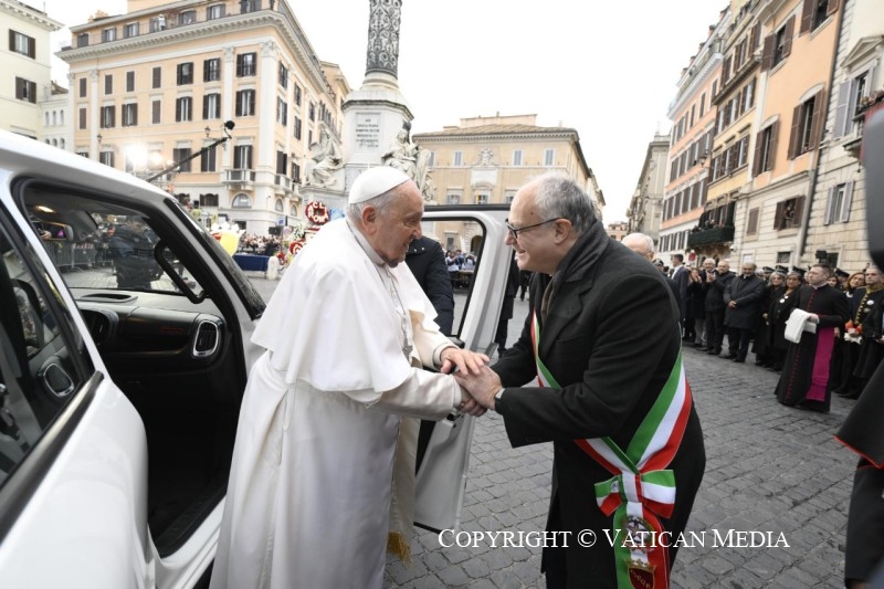 La conmovedora oración del Papa ante la Virgen Inmaculada hablando del Jubileo 2025